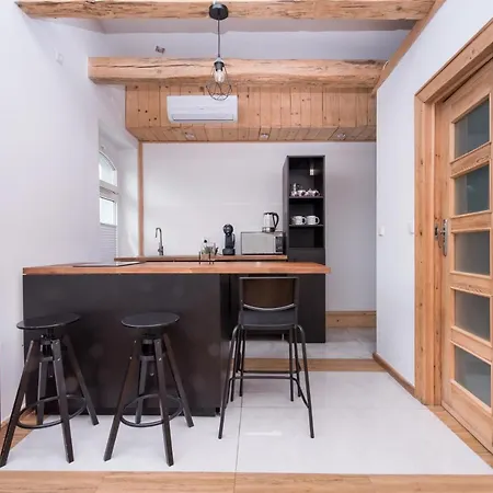 Nowy Swiat 2 דירה *